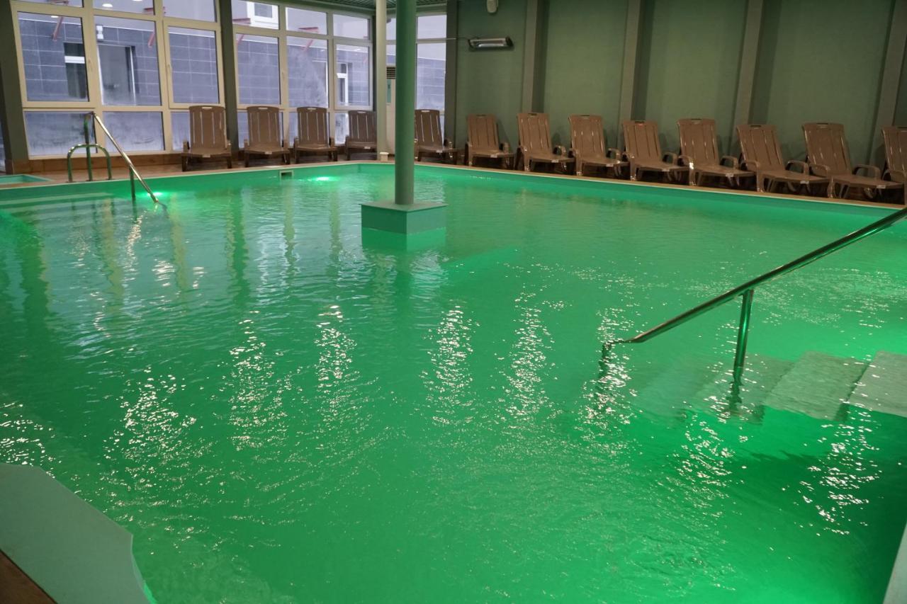 Готель Гармонія. Термально-Оздоровчий Комплекс. Mynai エクステリア 写真